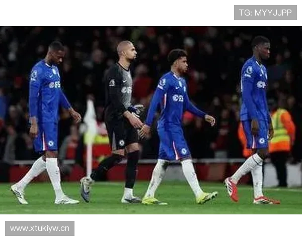 切尔西大规模引援效果问题已显现,对球队稳定性与竞争格局造成影响 切尔西大规模引援效果问题已显现,对球队稳定性与竞争格局造成影响