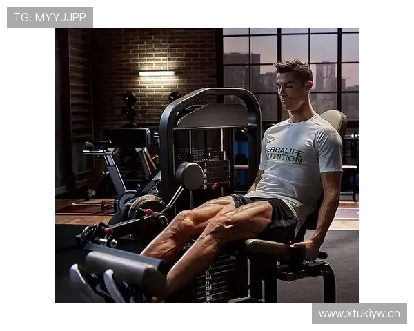 C罗晒早饭那张卡单，我连发工资的勇气都没了