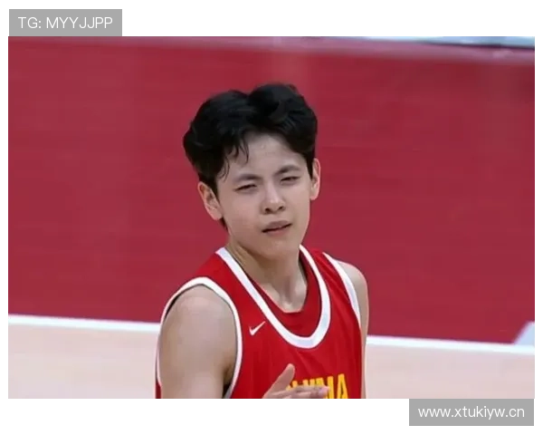 杨舒予赛场冷成冰山，私下随手买包那气场把我衣柜震碎